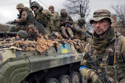Russia Ukraine War: रूसी नागरिकों पर बैन के सवाल पर यूरोपीय देश में पड़ी फूट, इस शक्तिशाली देश ने कर दिया खुलकर विरोध