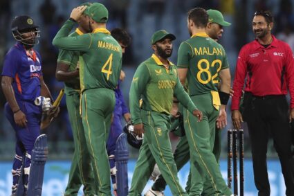 South Africa win first ODI against India by 9 runs